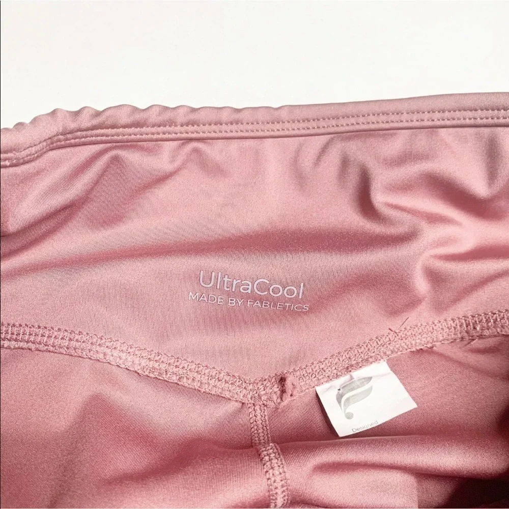 Fabletics Mid-Rise UltraCool Cropped Leggings S